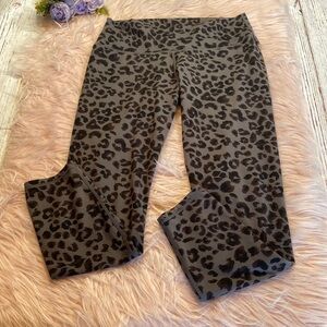 Varley Leopard Print Leggings - Black and Gray (iron gray) Large